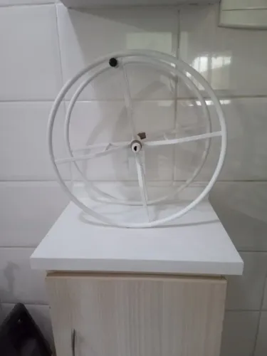 Suporte Giratório de Aço para Mangueira de Jardim
