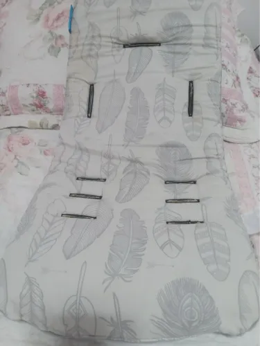 Colchão para carrinho de bebê estampado