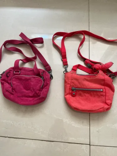 02 bolsas Kipling adolescente infantil 