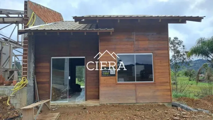 Casa Geminada Mista - Venda - 02 dormitórios - 63m2 - Loteamento Don Alberto - Lontras