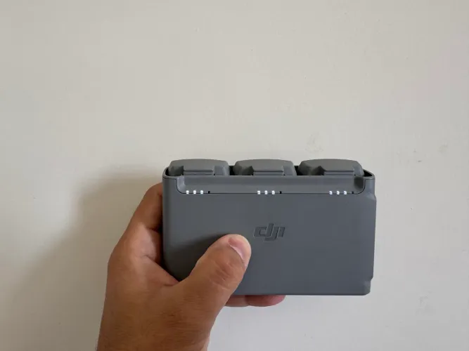 Drone DJI Mini 2 SE Fly More Combo à venda!