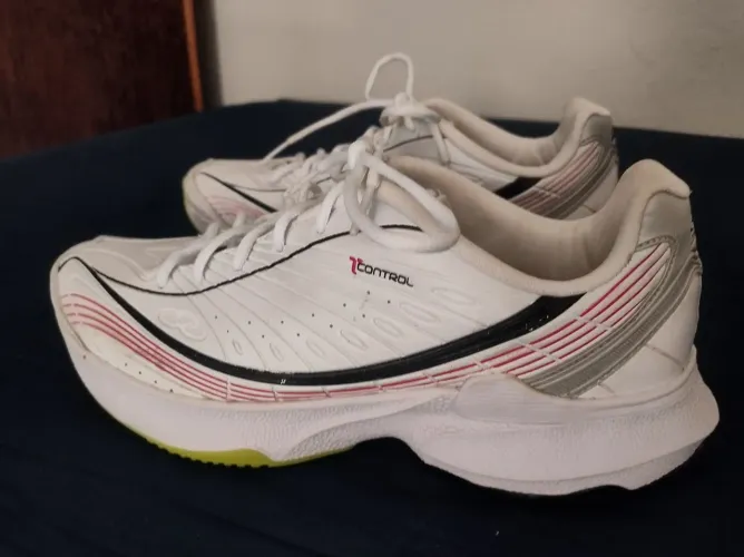 Tênis Olympikus t control número 4142 ótimo estado Divinópolis