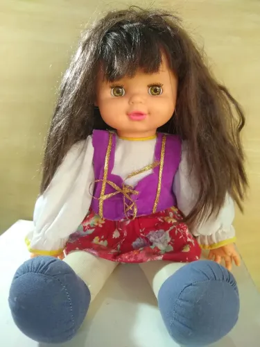 Boneca Dara ,marca Estrela/ ótimo estado