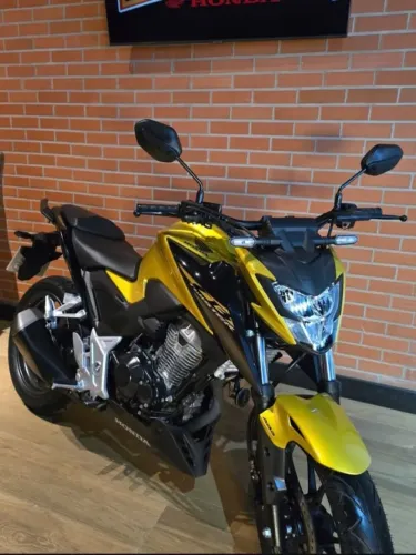 *HONDA CB 300F TWISTER ABS 