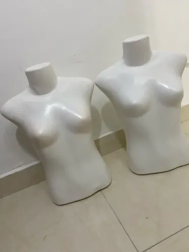 Manequins Femininos para Lojas e Vitrines