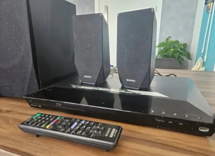 Home theater Blue Ray 3D Sony BDV-E2100