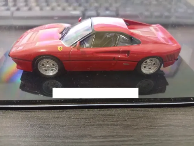 Miniatura Ferrari GTO 288 Escala 1/43 - Ferrari Collection