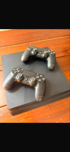 PlayStation 4 conservado