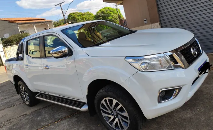 Nissan Frontier XE CD 4X4 2.3 Bi-TB Diesel Aut. 2020