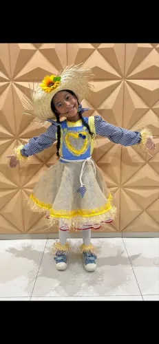 Fantasia junina infantil