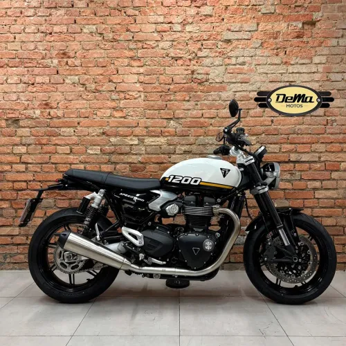 Triumph Speed Twin 1200cc