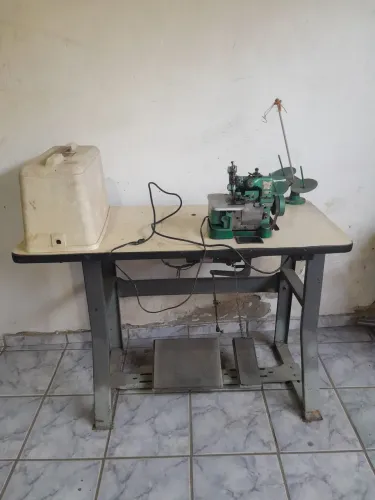 Máquina Overlock Industrial Butterfly ? Usada e Funcionando