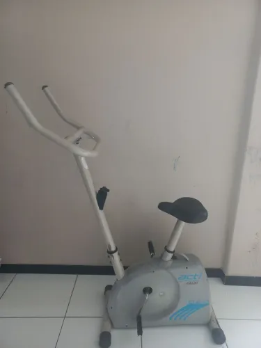 Bicicleta ergométrica caloi