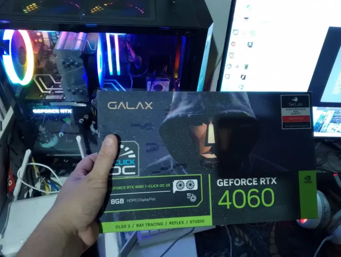Vendo RTX 4060 