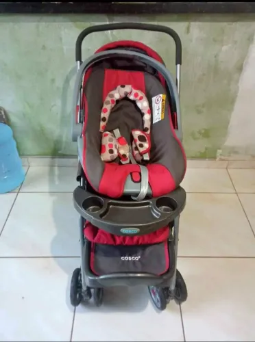 Bebê conforto usado em boas condições 