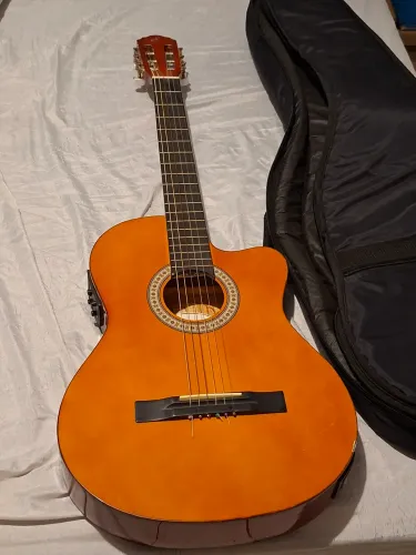 VIOLÃO DE NYLON COM AFINADOR ELETROACÚSTICO!