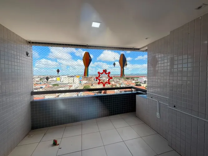 Apartamento no Edifício Clarissa com 110 m2 e 3 quartos, sendo 1 suíte para alugar com R$ 