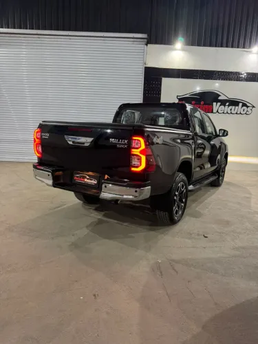 Toyota Hilux CD SRX 4X4 2.8 TDI 16V Diesel Aut. 2022