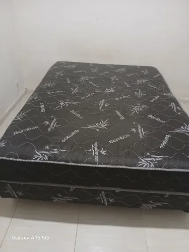 Vendo cama casal 200