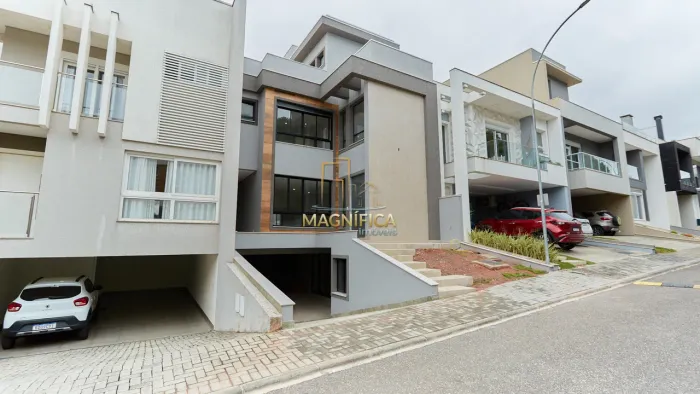 Casa nova no condomínio Boulevard Previllege com 323,00m² de área construída, 3 suítes e e