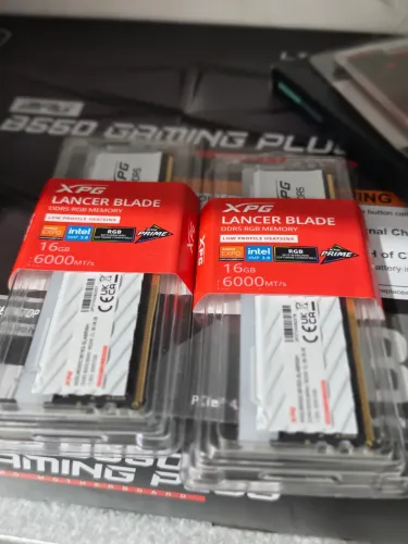 Memoria RAM DDR5 32GB (2x16) XPG Lancer Blade 6000 CL36 - Lacrada