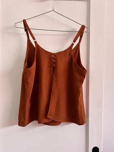Blusa alça marrom 