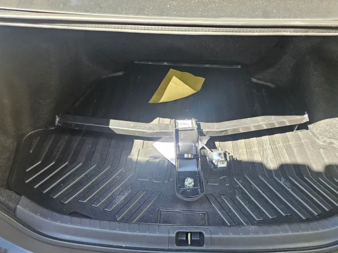 Engate corolla 2014 a 2018 praticamente novo. 