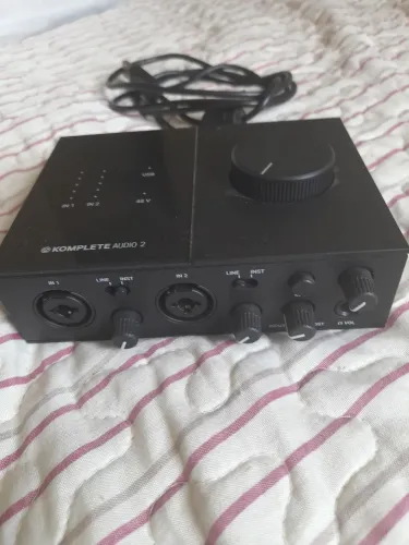 Interface de audio komplete 2