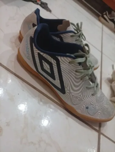 Chuteira futsal umbro orbit original