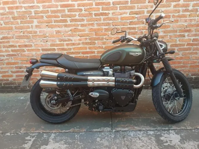 TRIUMPH SCRAMBLER 900 2023