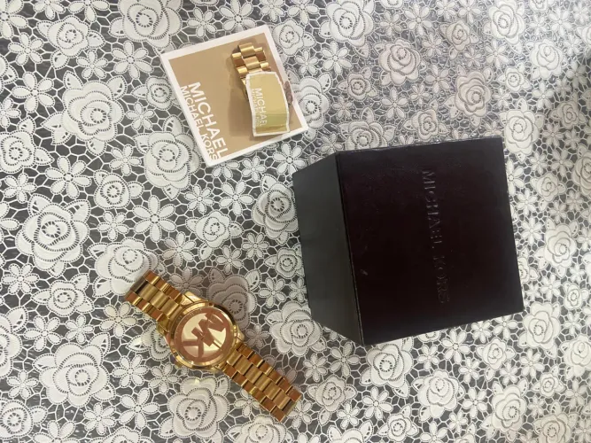 Relógio Michael Kors original dourado - com caixa - modelo MK-5786