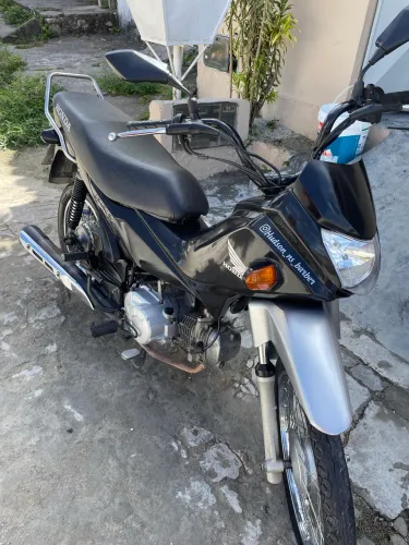 Moto bem conservada 