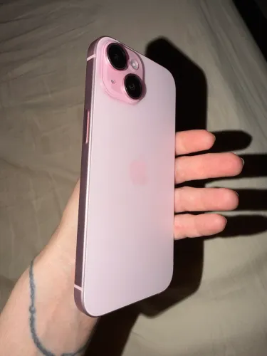Iphone 15 pink 128 gb