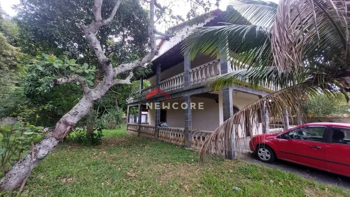 Casa em Rua Coronel Luecir Lucas Gonçalves - Balneário Bambuí (Ponta Negra) - Maricá/RJ