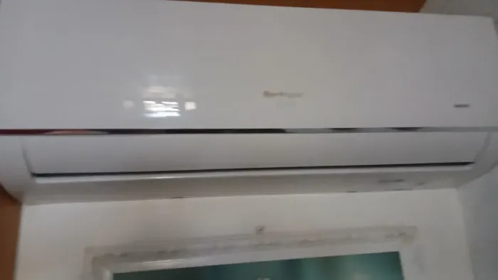 Central de ar 12 btus inverter semi nova 