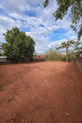 Terreno (360m2) Ótimo para morar ou investir