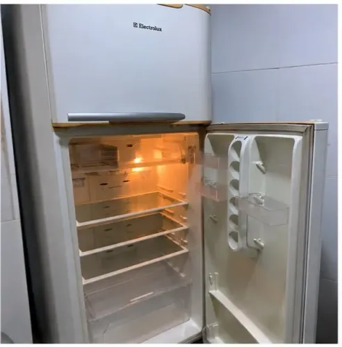 Geladeira Eletrolux Seminova