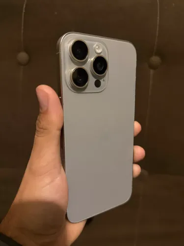 ? iPhone 15 Pro Max 256GB | Bateria 86% | Face ID OK | Até 12x no Cartão
