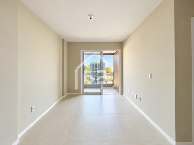 Apartamento Novo com 82m², Suíte e Móveis Planejados no Saco Grande