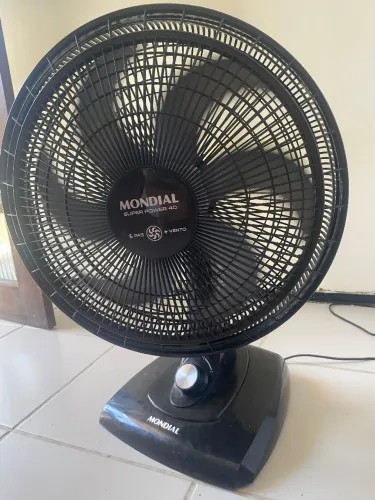 Ventilador semi-novo 2 meses de uso e com garantia 
