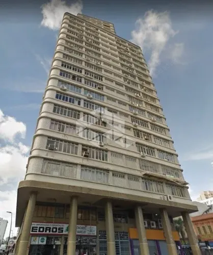 Sala comercial com vista para o Guaíba