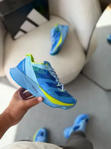TÊNIS ADIDAS ADIZERO PRO 3 MASCULINO! 