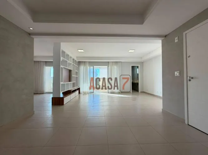 Apartamento com 3 suítes | Andar alto | Completo de planejados - 166 m² - Parque Campolim