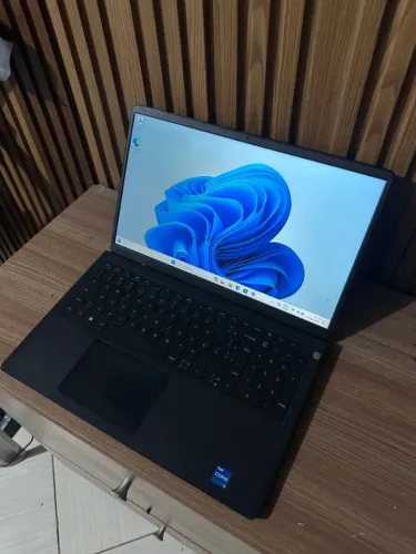 Dell Inspiron 15 Intel Core I5 1135G7 8gb Ddr4 Ssd M.2 256gb - Excelente