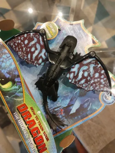 Como Treinar O Seu Dragão 3- Figura Deluxe Banguela 1453 - Sunny