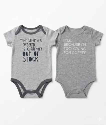 Kit 2 Bodies tamanho 6 meses importados (desapego)