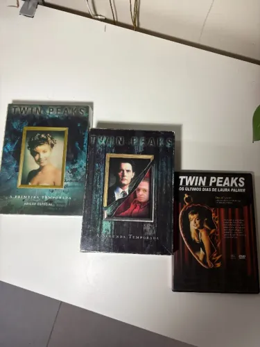 Twin Peaks: série coleção em DVD com 1ª e 2ª temporadas completas + Filme (11 discos)