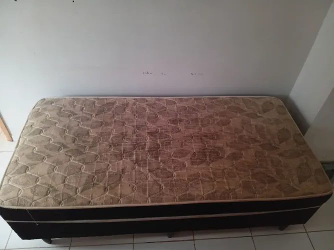 CAMA SOLTEIRO USADA