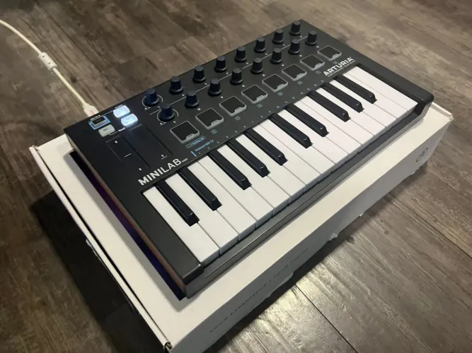Arturia MiniLab MKII - 699,00