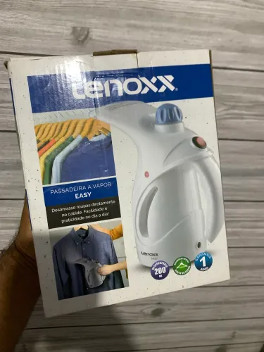 Passadeira a Vapor Lenoxx